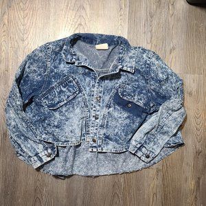 vintage women's SMALL crop acid wash jean jacket